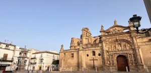 El Puerto de Santa María 13 horarios de misa de Basilica de Nuestra Señora de Los Milagros en El Puerto de Santa María