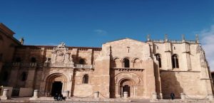 horarios de misa de Basílica de San Isidoro en León