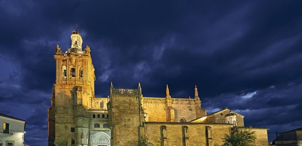 Catedral de Santa María de la Asunción de Coria 1 horarios de misa de Catedral de Santa María de la Asunción de Coria en Coria