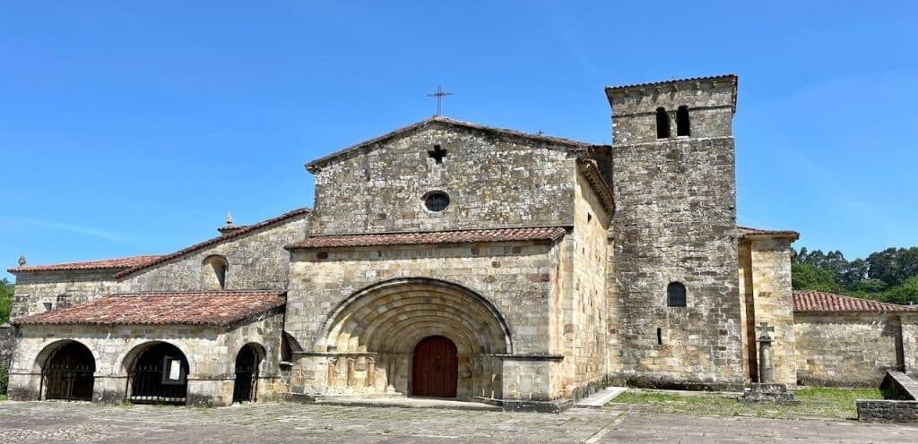 horarios de misa de Colegiata de Santa Cruz de Castañeda en Castañeda