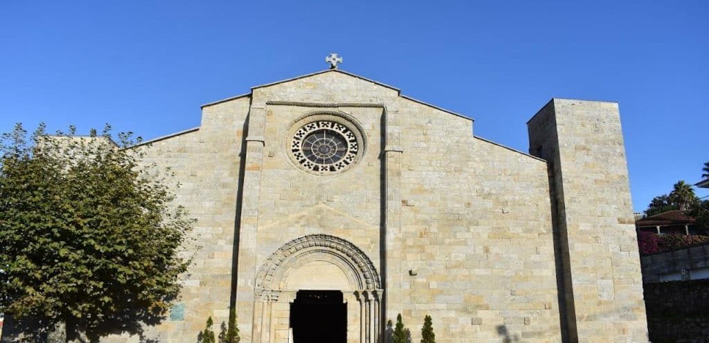 Colegiata de Santa María de Bayona 1 horarios de misa de Colegiata de Santa María de Bayona en Bayona