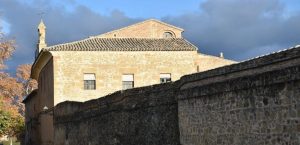Puente la Reina 3 horarios de misa de Comendadoras Sancti Spíritus en Puente la Reina