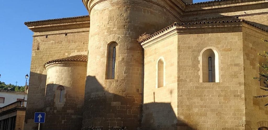 Concatedral de Santa María del Romeral 1 horarios de misa de Concatedral de Santa María del Romeral en Monzón