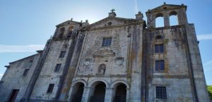 Padrón 4 horarios de misa de Convento Do Carme en Padrón
