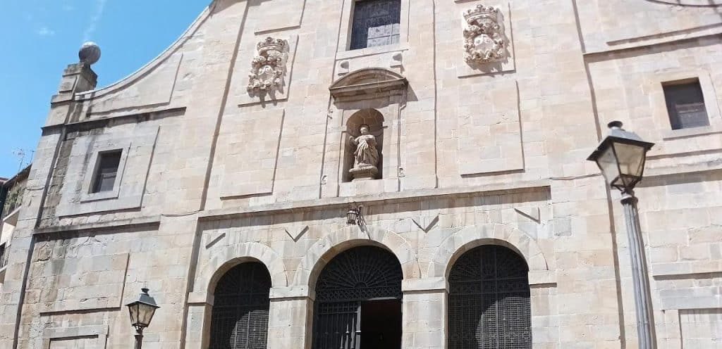 horarios de misa de Convento de Los Carmelitas Descalzos en Pamplona