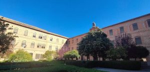 Barrio de la Vega 3 horarios de misa de Convento de Los Padres Agustinos Recoletos en Barrio de la Vega