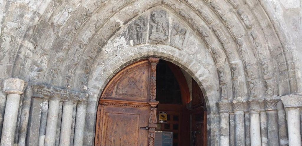 horarios de misa de Església de Sant Miquèu de Vielha en Viella Mitg Arán