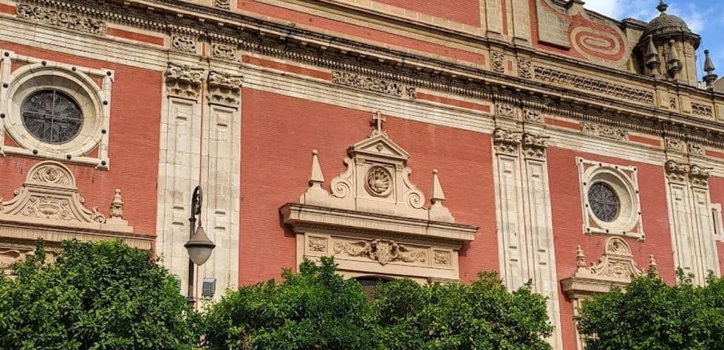horarios de misa de Iglesia Colegial del Divino Salvador en Sevilla