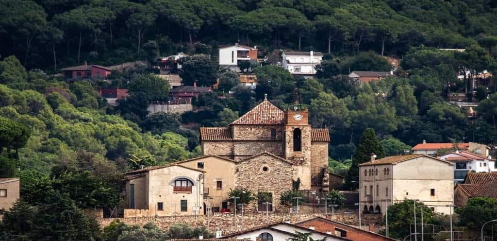 horarios de misa de Iglesia Parroquial de Sant Pere y Sant Pau de Bigues en Bigues i Riells del Fai