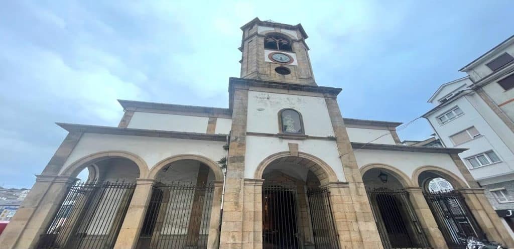 horarios de misa de Iglesia Parroquial de Santa Eulalia en Valdés