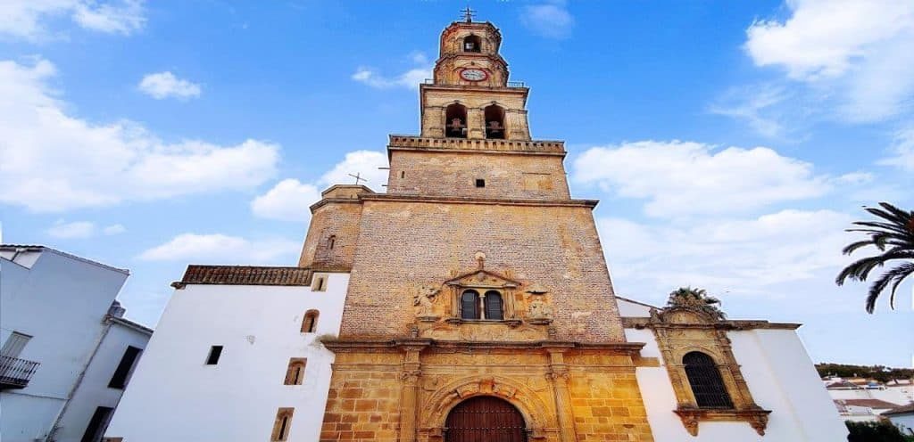 horarios de misa de Iglesia Parroquial de Santa María de la Encarnación en Constantina