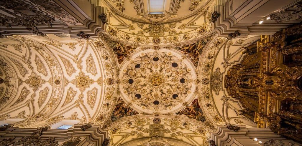 horarios de misa de Iglesia de Los Descalzos en Écija