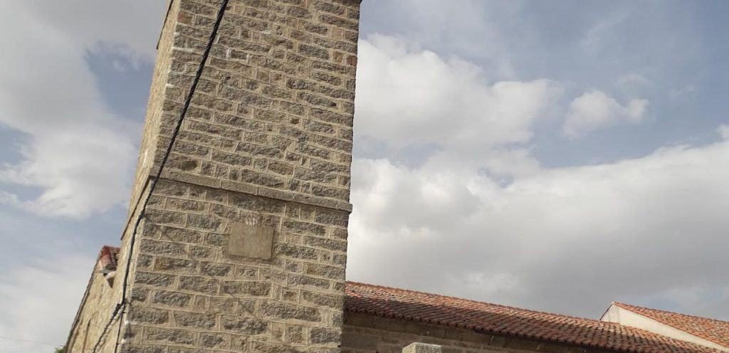 horarios de misa de Iglesia de Nuestra Señora de Los Villares en Navaluenga