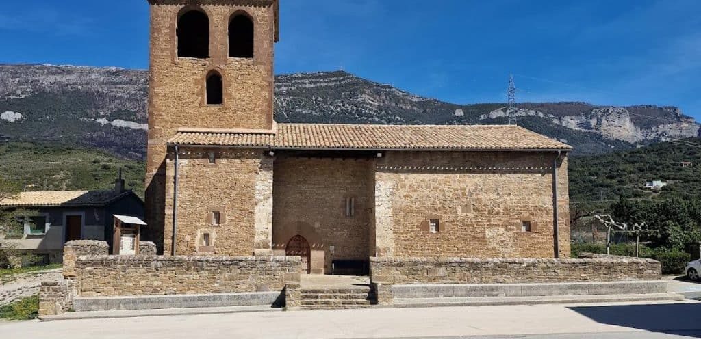 horarios de misa de Iglesia de San Esteban en Yesa