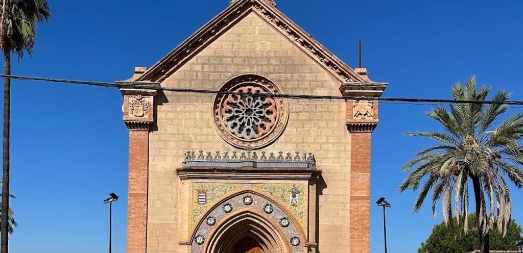 horarios de misa de Iglesia de San Fernando en Villanueva del Río y Minas