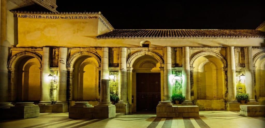 horarios de misa de Iglesia de San Juan Bautista en Écija