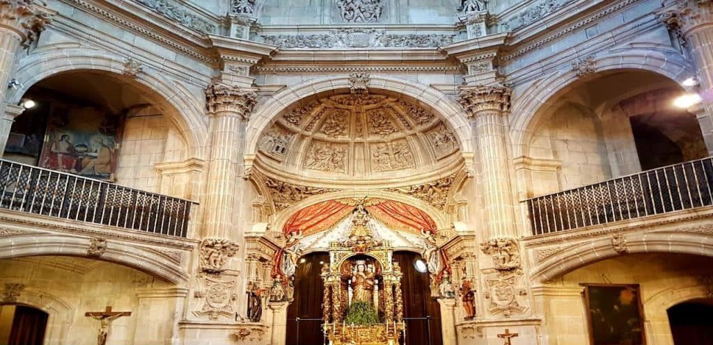 horarios de misa de Iglesia de San Juan Bautista en Laguardia