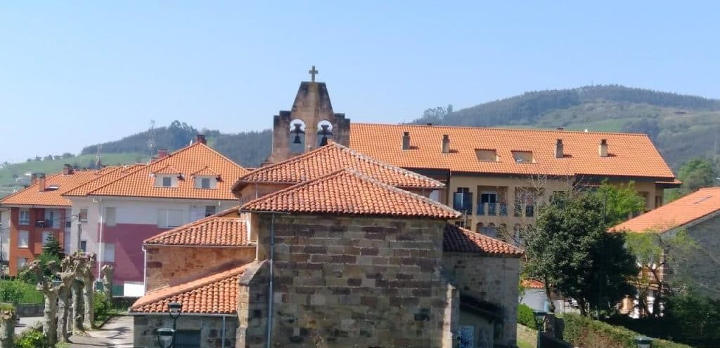 horarios de misa de Iglesia de San Lorenzo en Piélagos
