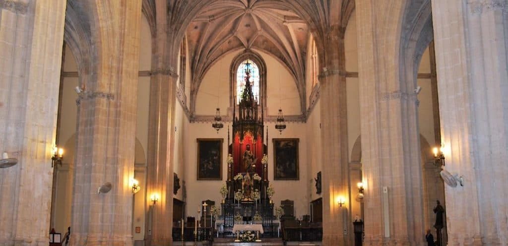 horarios de misa de Iglesia de San Mateo Apóstol en Tarifa