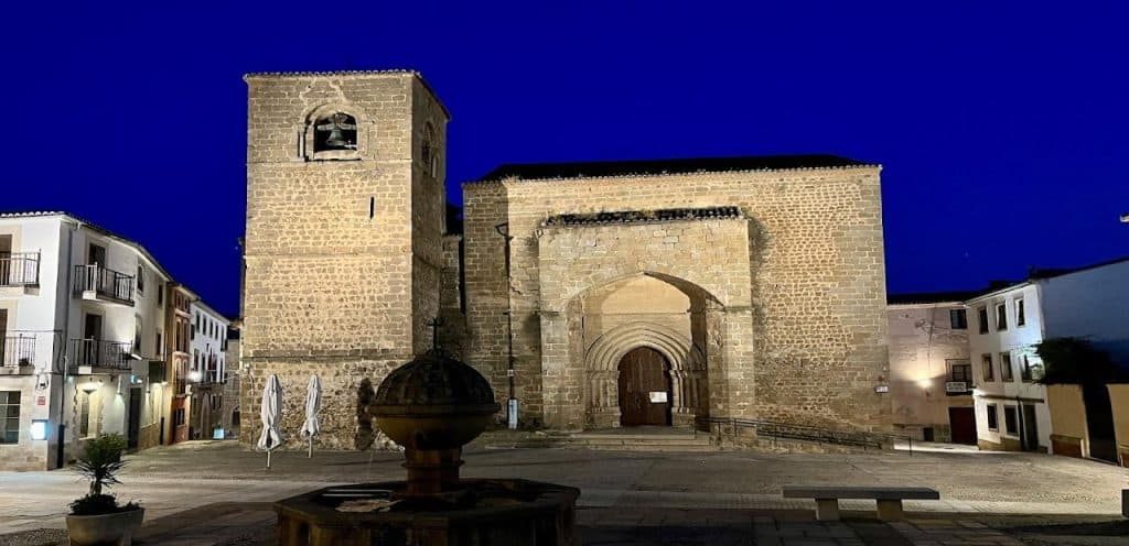 horarios de misa de Iglesia de San Nicolás en Plasencia