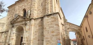 horarios de misa de Iglesia de San Pedro y San Ildefonso en Zamora