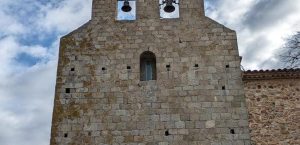 Capmany 2 horarios de misa de Iglesia de Santa Àgata de Capmany en Capmany