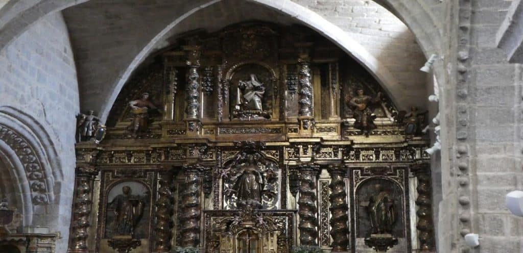horarios de misa de Iglesia de Santa María La Mayor en Piedrahíta