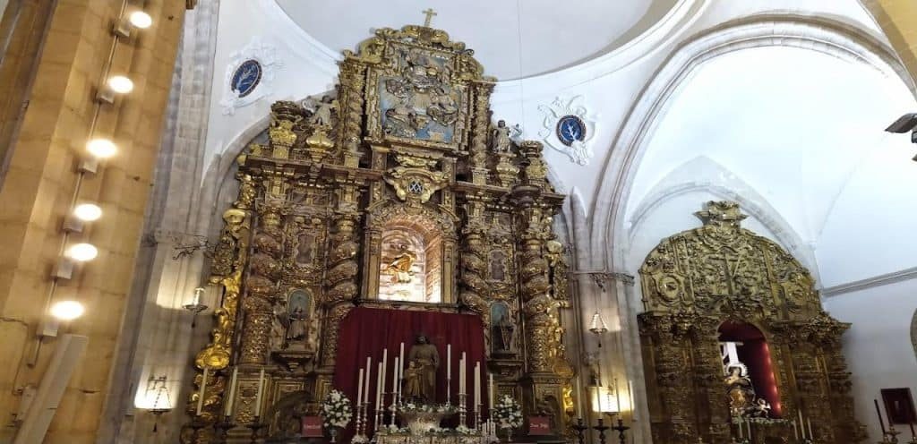horarios de misa de Iglesia de Santa María La Mayor en Ronda
