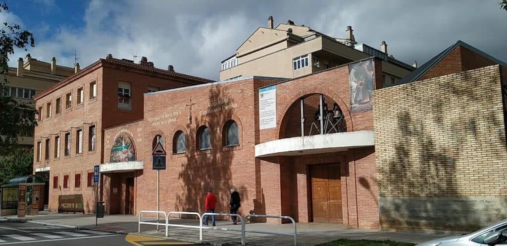 horarios de misa de Iglesia de Santa María Madre de la Iglesia en Barañáin