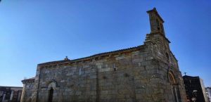 Mera 2 horarios de misa de Iglesia de Santa María de Dexo en Mera