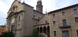 Manlleu 4 horarios de misa de Iglesia de Santa María de Manlleu en Manlleu