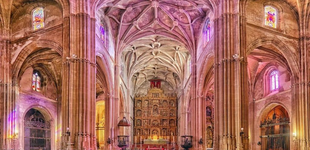 horarios de misa de Iglesia de Santa María en Carmona
