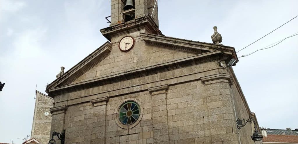 Iglesia de Santa Mariña de Chantada 1 horarios de misa de Iglesia de Santa Mariña de Chantada en Chantada