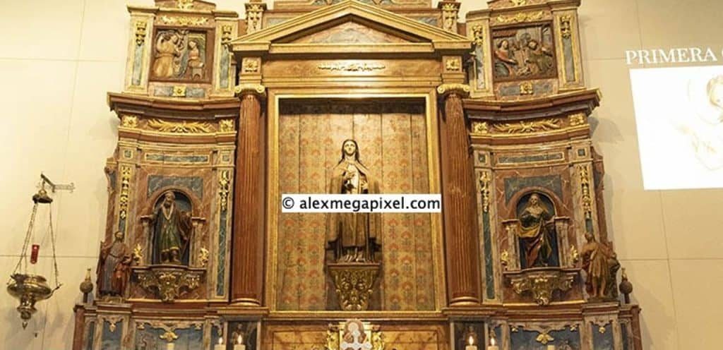 horarios de misa de Iglesia de Santa Teresa en Pamplona