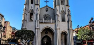 horarios de misa de Iglesia de Santiago Apóstol en Langreo