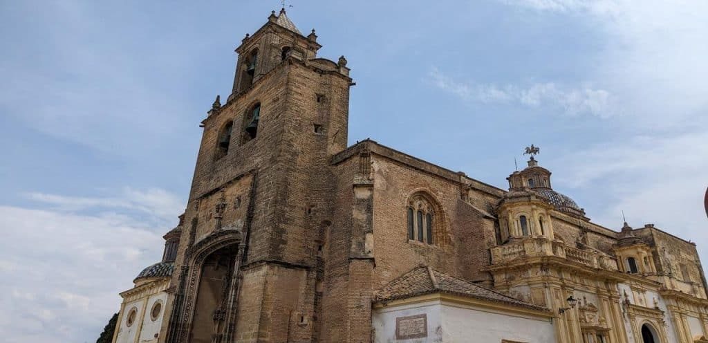 horarios de misa de Iglesia de Santiago en Utrera