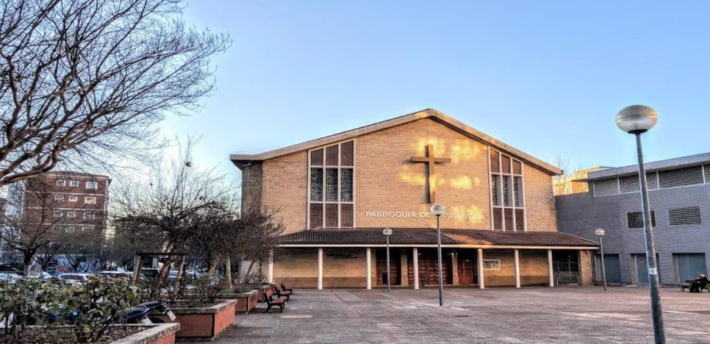 horarios de misa de Iglesia de la Asunción en Pamplona