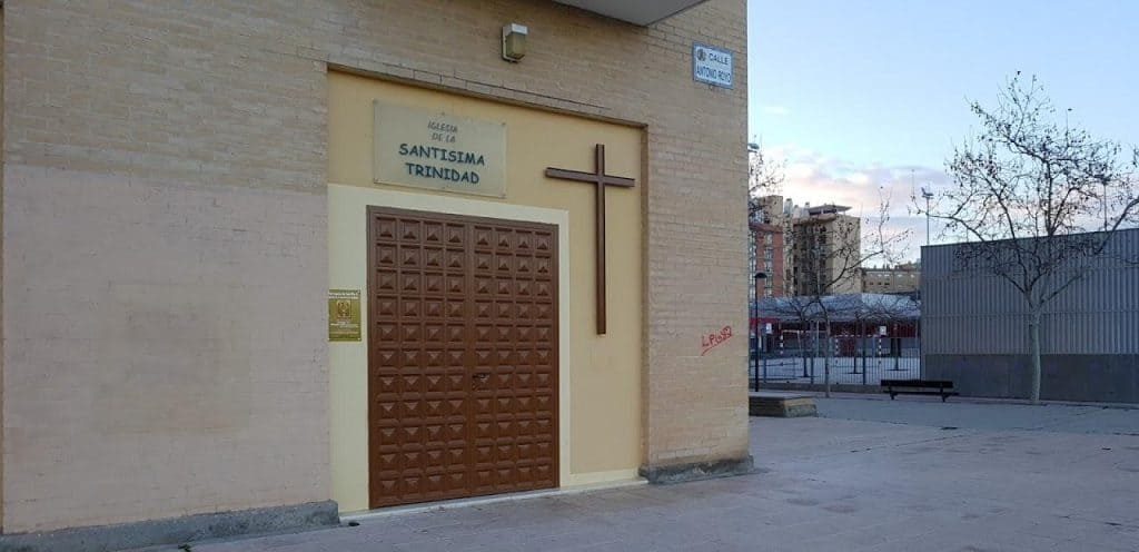 Iglesia de la Santísima Trinidad 1 horarios de misa de Iglesia de la Santísima Trinidad en Zaragoza