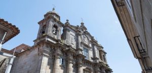 Pontevedra 4 horarios de misa de Igrexa de San Bartolomeu en Pontevedra