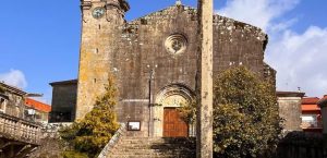 Rianxo 2 horarios de misa de Igrexa de Santa Columba de Rianxo en Rianxo