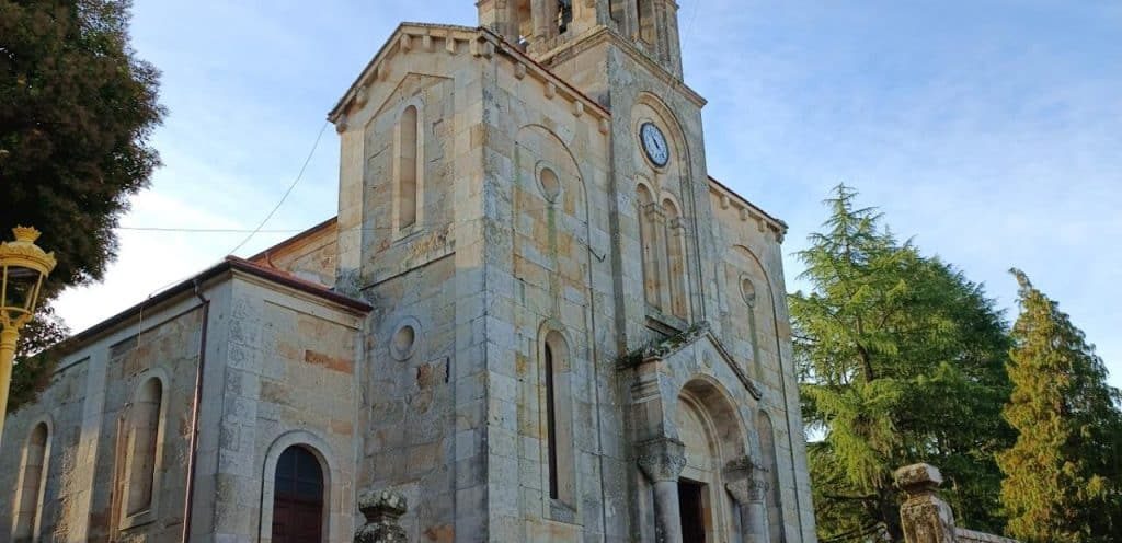 Igrexa de Santa María Das Dores de Lalin 1 horarios de misa de Igrexa de Santa María Das Dores de Lalin en Lalín