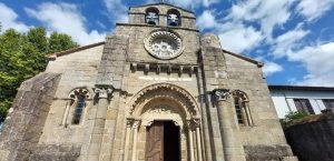 Cambre 2 horarios de misa de Igrexa de Santa María de Cambre en Cambre