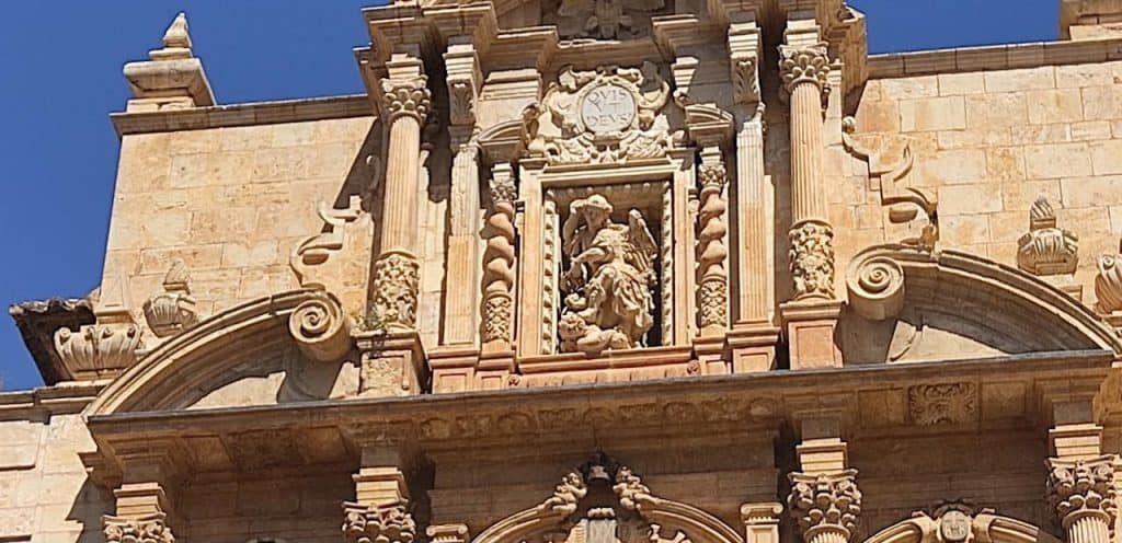 horarios de misa de Parroquia Arciprestal de la Asunción de Nuestra Señora en Liria
