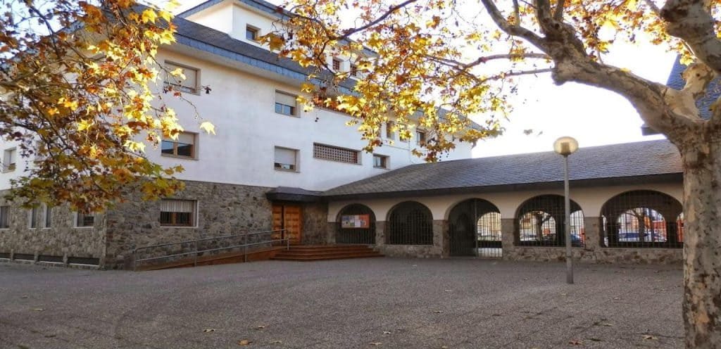 Parroquia Mare de Déu del Roser 1 horarios de misa de Parroquia Mare de Déu del Roser en Cerdanyola del Vallés