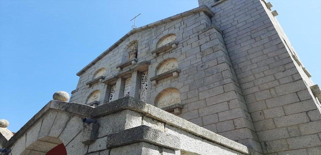 horarios de misa de Parroquia San Ignacio de Loyola en Torrelodones Colonia