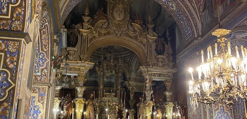 horarios de misa de Parroquia de Santa María y Santa Bárbara en Écija