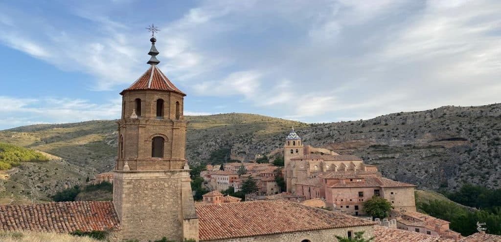 horarios de misa de Parroquia de Santa María y Santiago en Albarracín