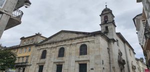 Lugo 2 horarios de misa de Parroquia de Santiago A Nova en Lugo