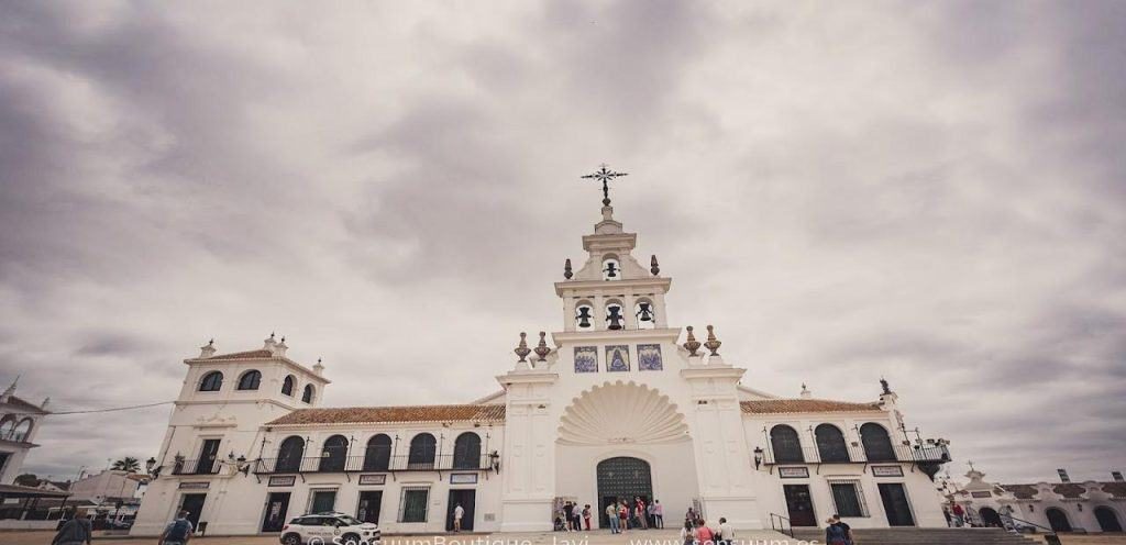Santuario de Nuestra Señora del Rocío 1 horarios de misa de Santuario de Nuestra Señora del Rocío en Almonte