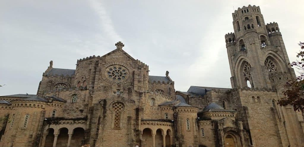 horarios de misa de Templo Da Vera Cruz en Carballino